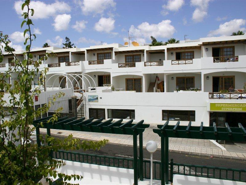 Apartamentos Isabel Puerto del Carmen  Exteriör bild